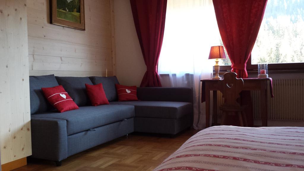 Casa Monteggia Dobbiaco Habitación foto